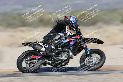 media/Dec-04-2025-Racers Edge (Thu) [[5ebc9f124d]]/3-B Group/2-Session 1 (Turn 4 Entry)/